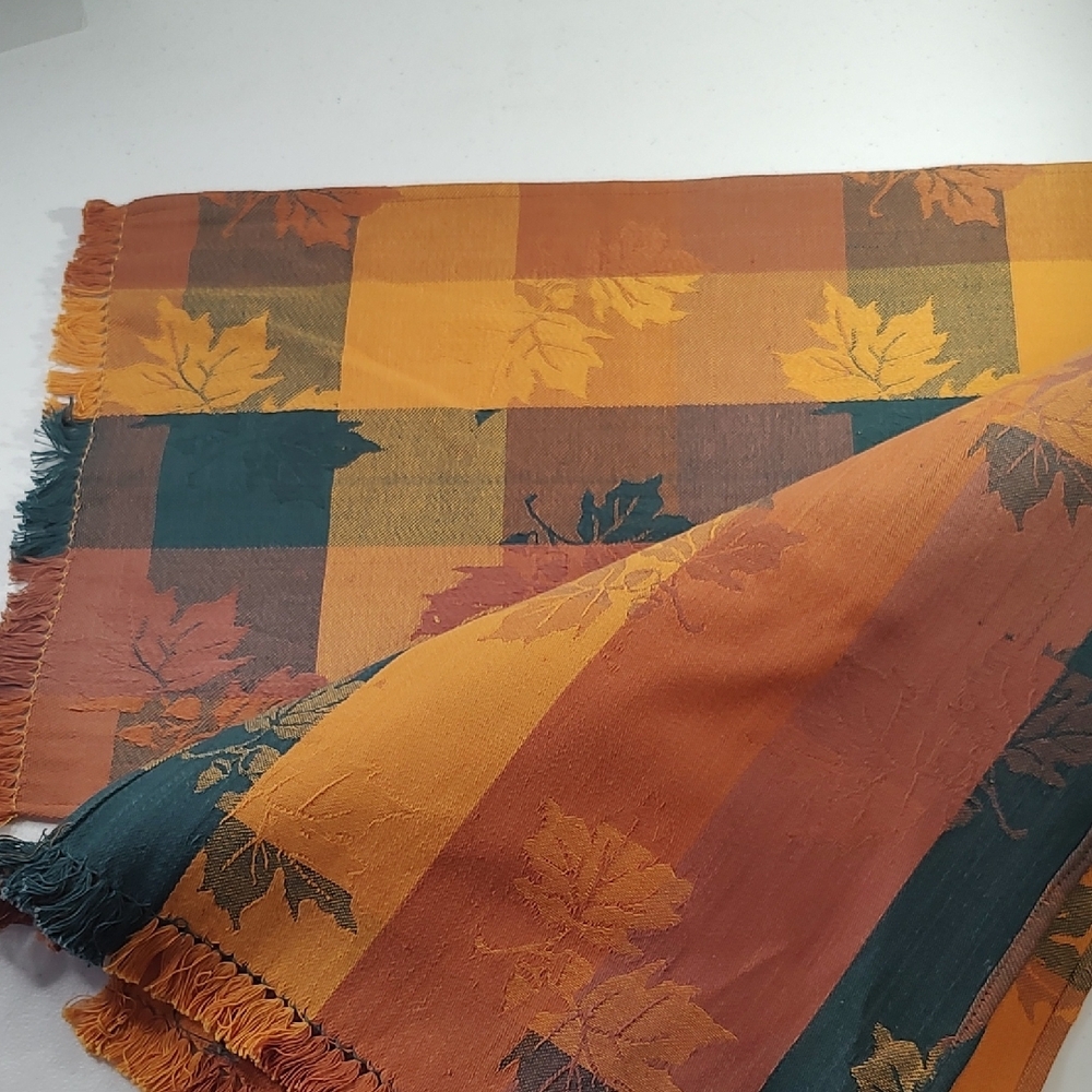 Vintage Orange and Green Plaid Table Linens - Picture 10 of 10